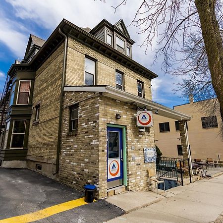 Hi - Madison Hostel Екстериор снимка