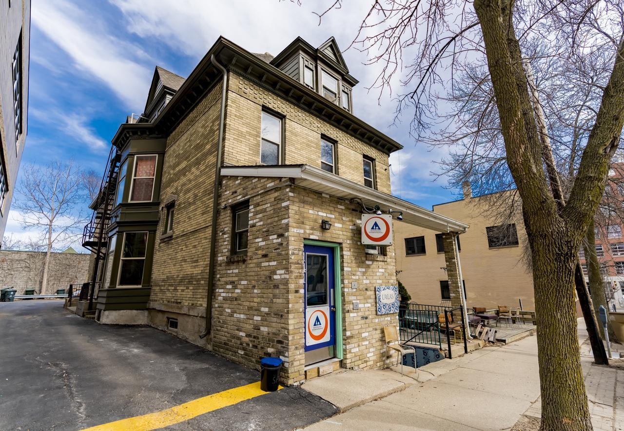 Hi - Madison Hostel Екстериор снимка