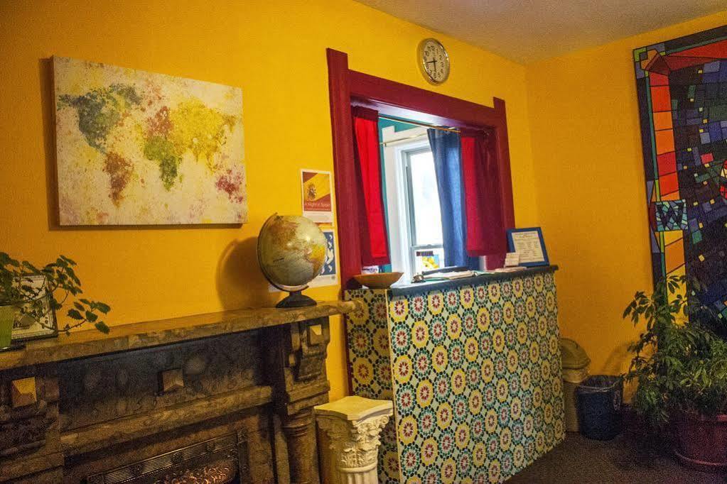 Hi - Madison Hostel Екстериор снимка